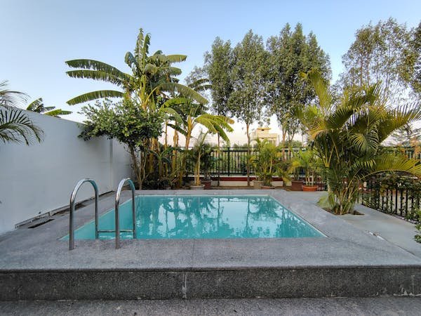 Le pisciniste en dordogne pour des vacances à la maison